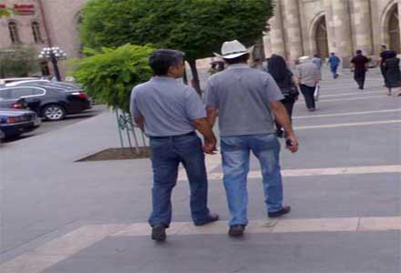 Gey Ermenileri Özgürlüğe Götüren Çetin Yol | Kaos GL - LGBTİ+ Haber Portalı Haber