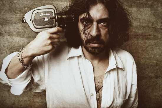 Okan Bayülgen&rsquo;den Hormonlu Domates tepkisi: Gerizekalılar! | Kaos GL - LGBTİ+ Haber Portalı Haber