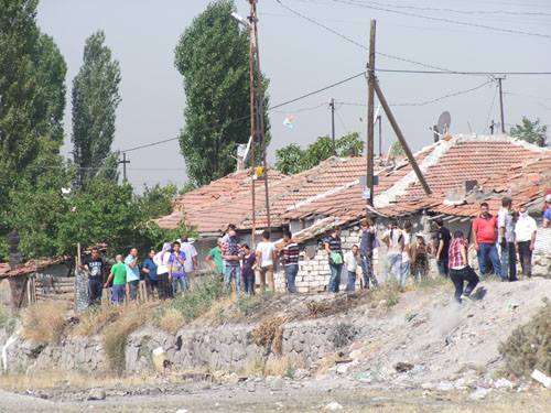 Şarkılar bizi söyler  Melahat&rsquo;i söyleyen şarkılar | Kaos GL - LGBTİ+ Haber Portalı Haber