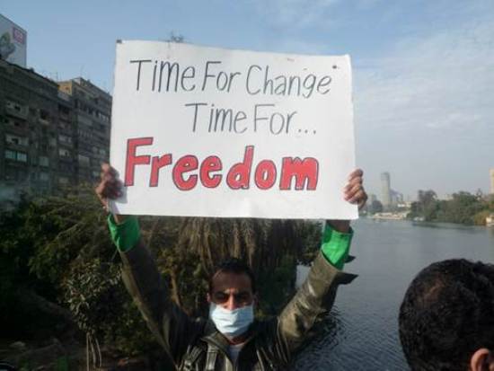 Mısırlı Geyler Çark Attıkları Tahrir&rsquo;de Bugün Özgürlük Sloganı Atıyorlar | Kaos GL - LGBTİ+ Haber Portalı Haber