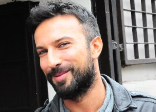 Tarkan: Erkeklik Kutsalla Namus Arasında Sıkışmış Kaos GL - LGBTİ+ Haber Portalı