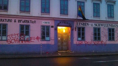 Viyana’nın LGBT evi Rosa Lila Villa’ya homofobik grafiti Kaos GL - LGBTİ+ Haber Portalı