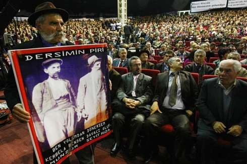 Aleviler Eşit Yurttaşlık, Barış, Demokratik Anayasa İstiyor Kaos GL - LGBTİ+ Haber Portalı