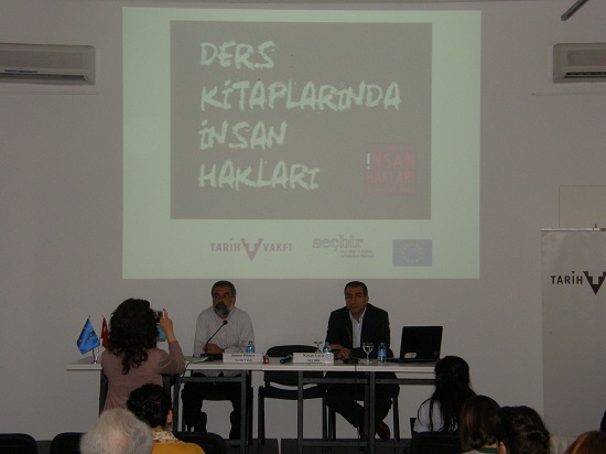 &lsquo;Ders Kitapları Toplumsal Değişimin Gerisinde&rsquo; | Kaos GL - LGBTİ+ Haber Portalı Haber