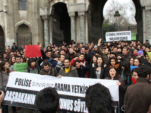'Aradığın Şey Çantamda Değil, Kafamda' | Kaos GL - LGBTİ+ Haber Portalı Haber