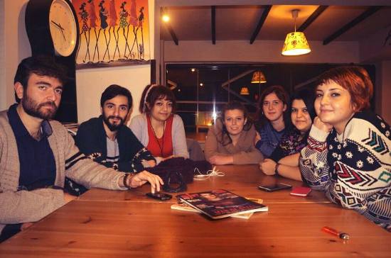 Uludağ’ın Özgür Renkler’i: ‘Toplum Hazır Değil’ Bahanesine Rağmen Örgütlenen Öğrenciler Kaos GL - LGBTİ+ Haber Portalı