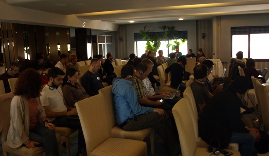 Homofobi Karşıtları Bölgesel Ağ İçin Yüzlerini Birbirlerine Döndüler | Kaos GL - LGBTİ+ Haber Portalı Haber