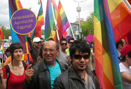 Yeni Anayasa&rsquo;da LGBT&rsquo;lerin Talepleri Tartışılacak | Kaos GL - LGBTİ+ Haber Portalı Haber