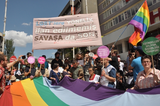 ‘LGBT’lere Dönük Savaşın Da Son Bulmasını İstiyoruz!’ Kaos GL - LGBTİ+ Haber Portalı