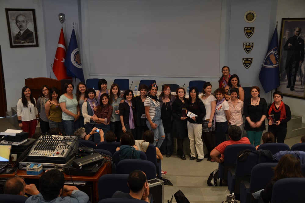 Kadın kadına öykülerin onuncu yılı kutlandı | Kaos GL - LGBTİ+ Haber Portalı Haber