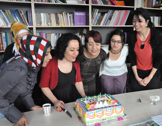 Van Kadın Derneği 9 Yaşında! Kaos GL - LGBTİ+ Haber Portalı