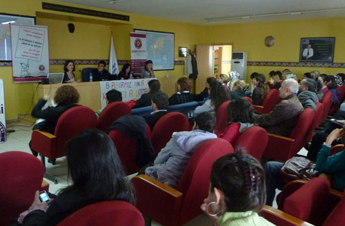 Van&rsquo;da Kadın Sempozyumu Yapıldı | Kaos GL - LGBTİ+ Haber Portalı Haber