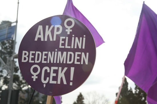 Başörtüsü, ‘kız çocukları’ ve ‘ideolojik savaş’ Kaos GL - LGBTİ+ Haber Portalı