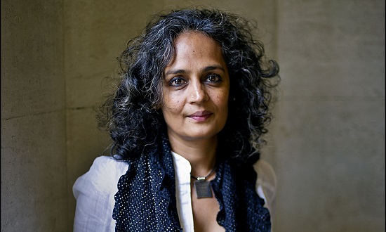 Arundhati Roy: Sadece iki cinsiyet olduğuna inanmıyorum! | Kaos GL - LGBTİ+ Haber Portalı Haber