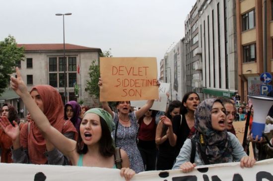 Kadın Koalisyonu: Hükümet Polis Şiddetini Durdursun! | Kaos GL - LGBTİ+ Haber Portalı Haber