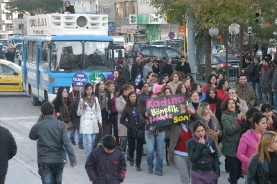 Dersim&rsquo;in 25 Kasım&rsquo;ı: Savaşa, Duvarlara Dur De! | Kaos GL - LGBTİ+ Haber Portalı Haber