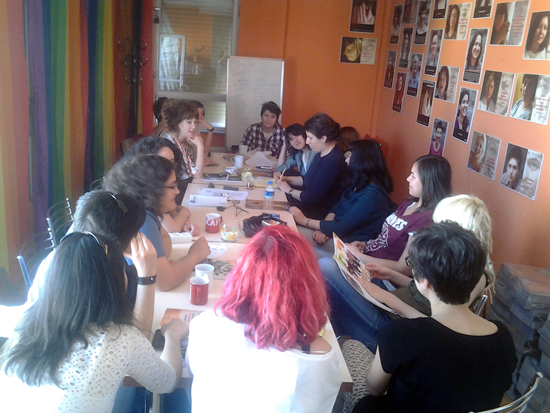 Eşcinsel Biseksüel Kadınlar Toplanıyor Kaos GL - LGBTİ+ Haber Portalı