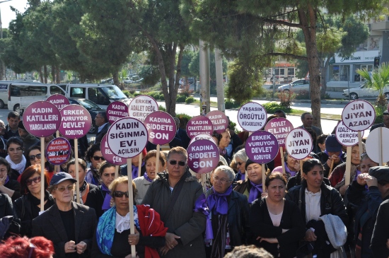 AKP iktidarının farklı sese tahammülü yok! Kaos GL - LGBTİ+ Haber Portalı