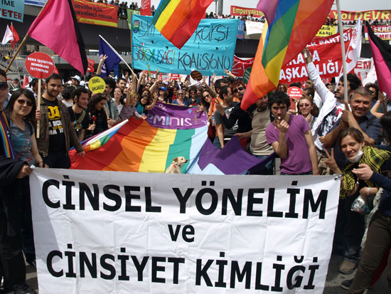 LGBT&rsquo;lerin Yasal Talepleri Tanınmıyor! | Kaos GL - LGBTİ+ Haber Portalı Haber