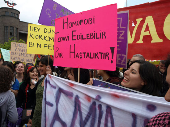 LGBT Örgütler de Nefret Suçları Konferansı'ndan Ayrıldı | Kaos GL - LGBTİ+ Haber Portalı Haber