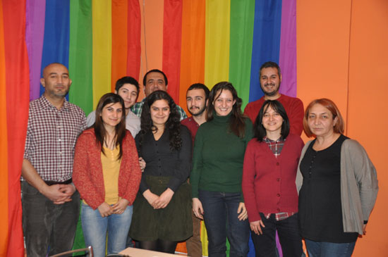 Şafak Pavey&rsquo;den LGBT Derneklerine Ziyaret | Kaos GL - LGBTİ+ Haber Portalı Haber