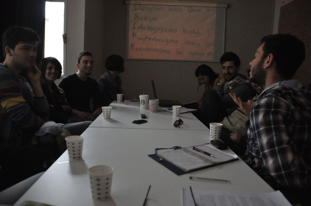 Baki Koşar Etkinliklerinde Queer Atöylesi ve Sokak Performansı | Kaos GL - LGBTİ+ Haber Portalı Haber