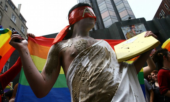 Özgürlük şemsiyesi rengarenktir | Kaos GL - LGBTİ+ Haber Portalı Haber