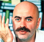 İki giysili, İki Düşünceli Bir Ülke | Kaos GL - LGBTİ+ Haber Portalı Haber