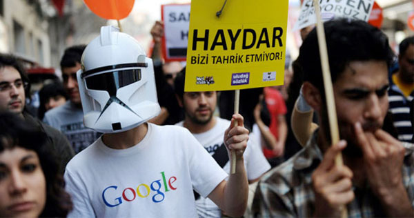 Onbinler Haykırdı: İnternetime Dokunma | Kaos GL - LGBTİ+ Haber Portalı Haber