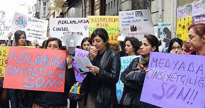 Tuncel, Cinsiyetçi Medya İçin Meclis Araştırması İstedi | Kaos GL - LGBTİ+ Haber Portalı Haber