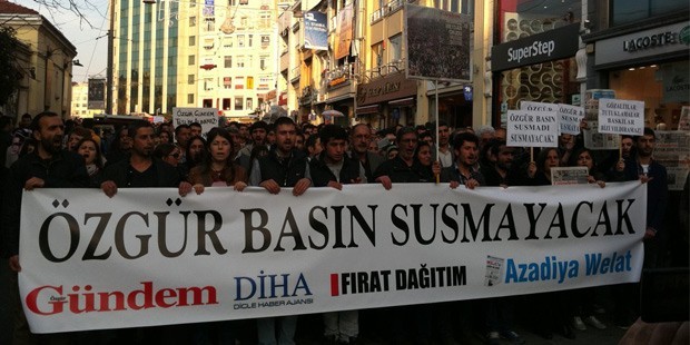 Özgür Gündem’den tutuklu gazeteciler için çağrı Kaos GL - LGBTİ+ Haber Portalı