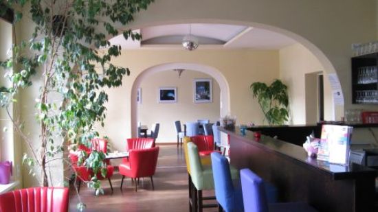 Engelli Eşcinseller İçin Bir Bar: Andersr(a)um Kaos GL - LGBTİ+ Haber Portalı