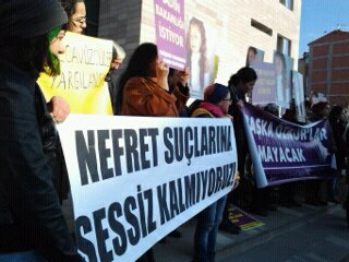 &lsquo;Bir travestiyle ne işim olur?&rsquo; | Kaos GL - LGBTİ+ Haber Portalı Haber