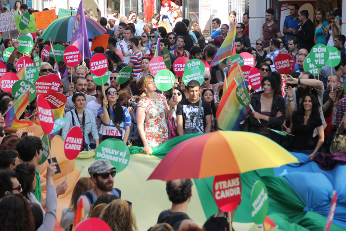 Trans intiharları ve sebepleri Kaos GL&rsquo;nin son sayısında | Kaos GL - LGBTİ+ Haber Portalı Haber