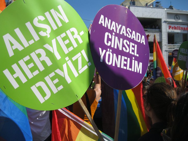 ‘Meclis, TCK, Ayrımcılık Yapma!’ Kaos GL - LGBTİ+ Haber Portalı