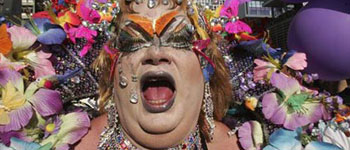 Dünyanın en büyük eşcinsel yürüyüşü | Kaos GL - LGBTİ+ Haber Portalı Haber