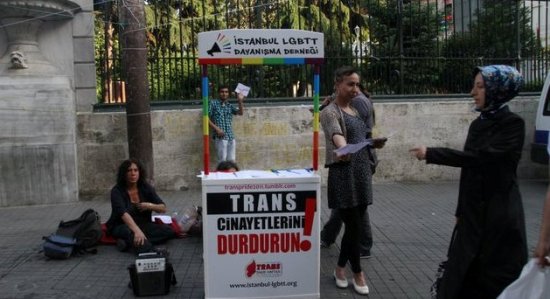 Trans Cinayetlerini Durdurun Standına Polis Müdahale Etti | Kaos GL - LGBTİ+ Haber Portalı Haber