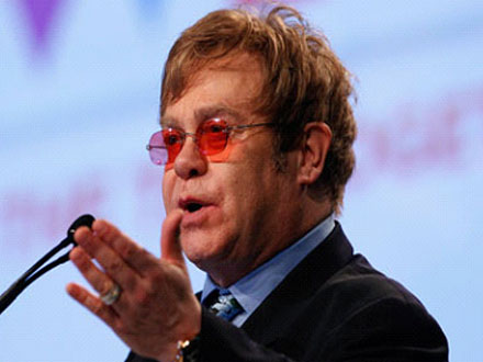 Elton John AIDS Konferansında | Kaos GL - LGBTİ+ Haber Portalı Haber