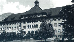 Psikiyatri Hastanesinde Toplu Mezar Bulundu Kaos GL - LGBTİ+ Haber Portalı