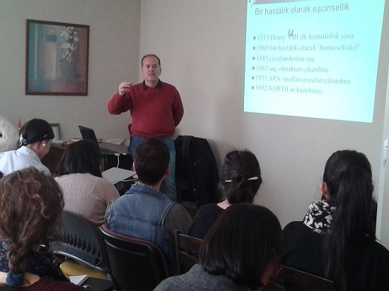 Ruh sağlığı çalışanlarına yönelik LGBT atölyeleri sürüyor | Kaos GL - LGBTİ+ Haber Portalı Haber