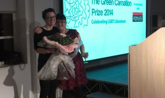 LGBT edebiyat ödülünün sahibi Anneliese Mackintosh | Kaos GL - LGBTİ+ Haber Portalı Haber