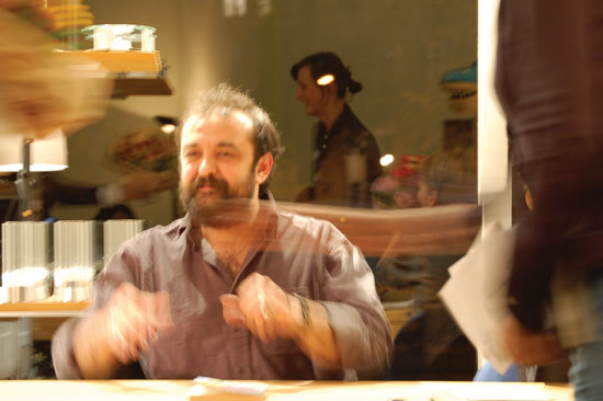 Uyurkulak: ‘Homofobi, metastaz yapmış kanser gibi. İliklere, kemiklere işlemiş!’ Kaos GL - LGBTİ+ Haber Portalı