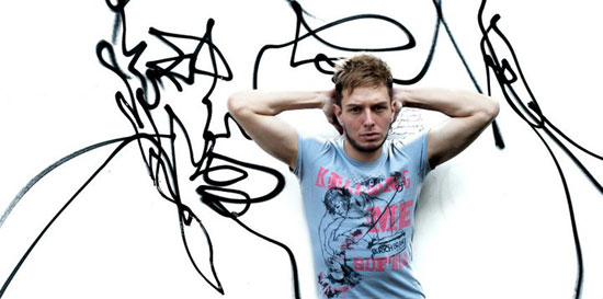 Arascan Dönmez: "Duyguların Dişisi Erkeği Yok" | Kaos GL - LGBTİ+ Haber Portalı Haber