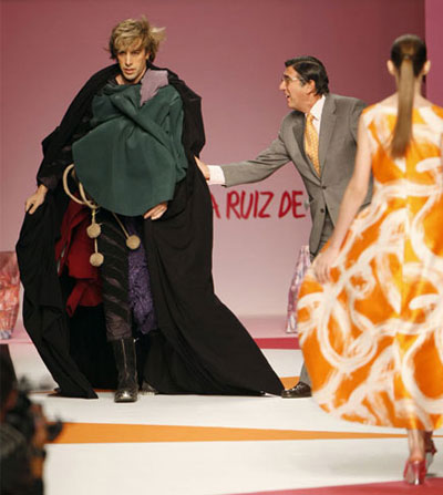 Bruno’ (Sacha Baron Cohen) kızdırdı  Kaos GL - LGBTİ+ Haber Portalı