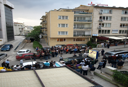 Her Perşembe, Başbakanlık İnsan Hakları Başkanlığı önünde!  | Kaos GL - LGBTİ+ Haber Portalı Haber
