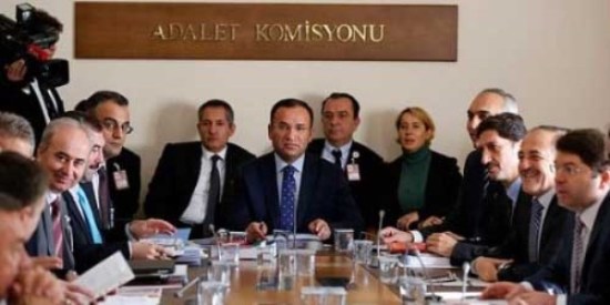 İktidar Kendi Tasarımını Dayatıyor! | Kaos GL - LGBTİ+ Haber Portalı Haber