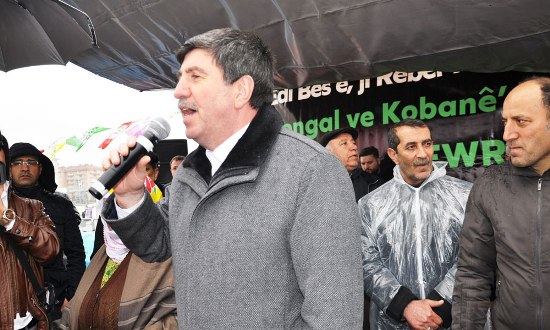 Altan Tan’dan fotoğraf yanıtı Kaos GL - LGBTİ+ Haber Portalı