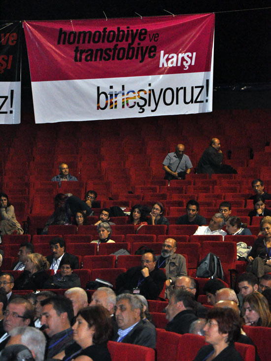 Kongre LGBT’ler İçin Mücadele Edecek | Kaos GL - LGBTİ+ Haber Portalı Haber