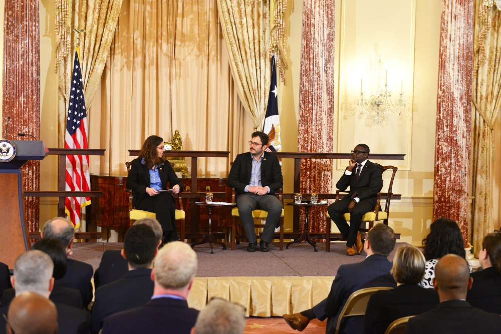 Boysan Yakar ABD&rsquo;de Onur Haftası kutlamasında konuştu | Kaos GL - LGBTİ+ Haber Portalı Haber