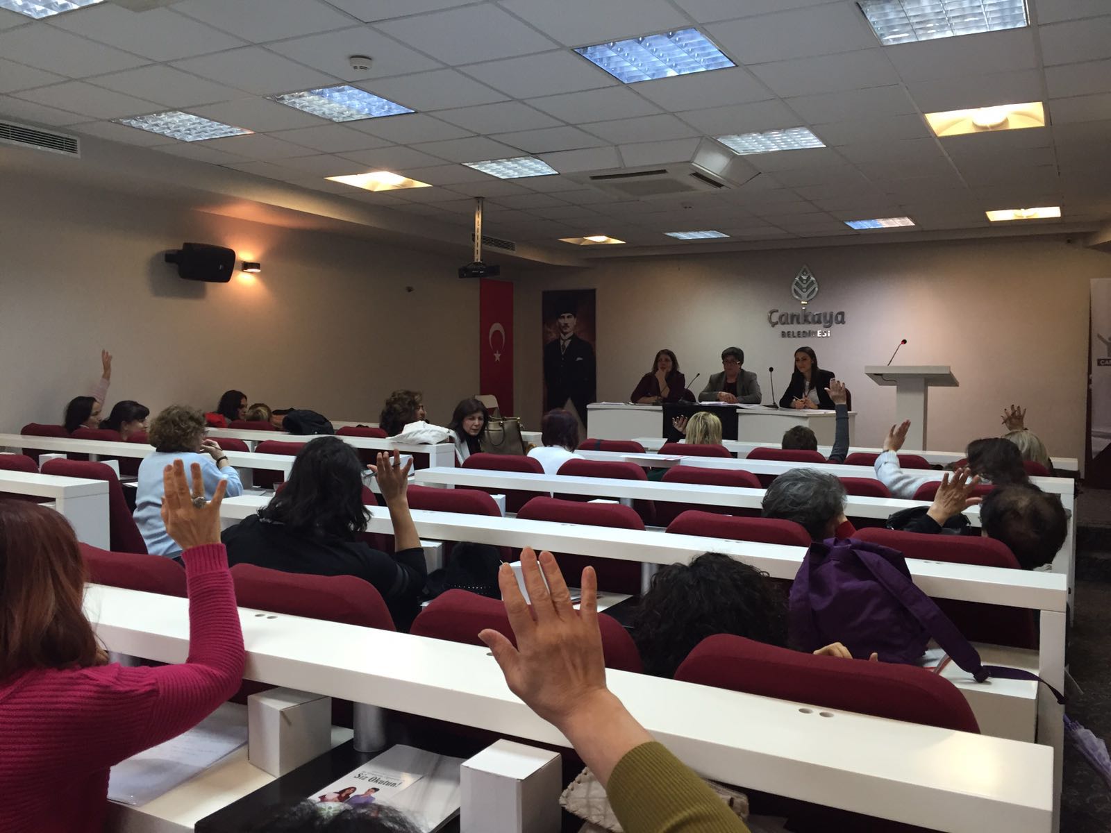 LGBTİ örgütleri Çankaya Kent Konseyi Kadın Meclisi&rsquo;nde | Kaos GL - LGBTİ+ Haber Portalı Haber